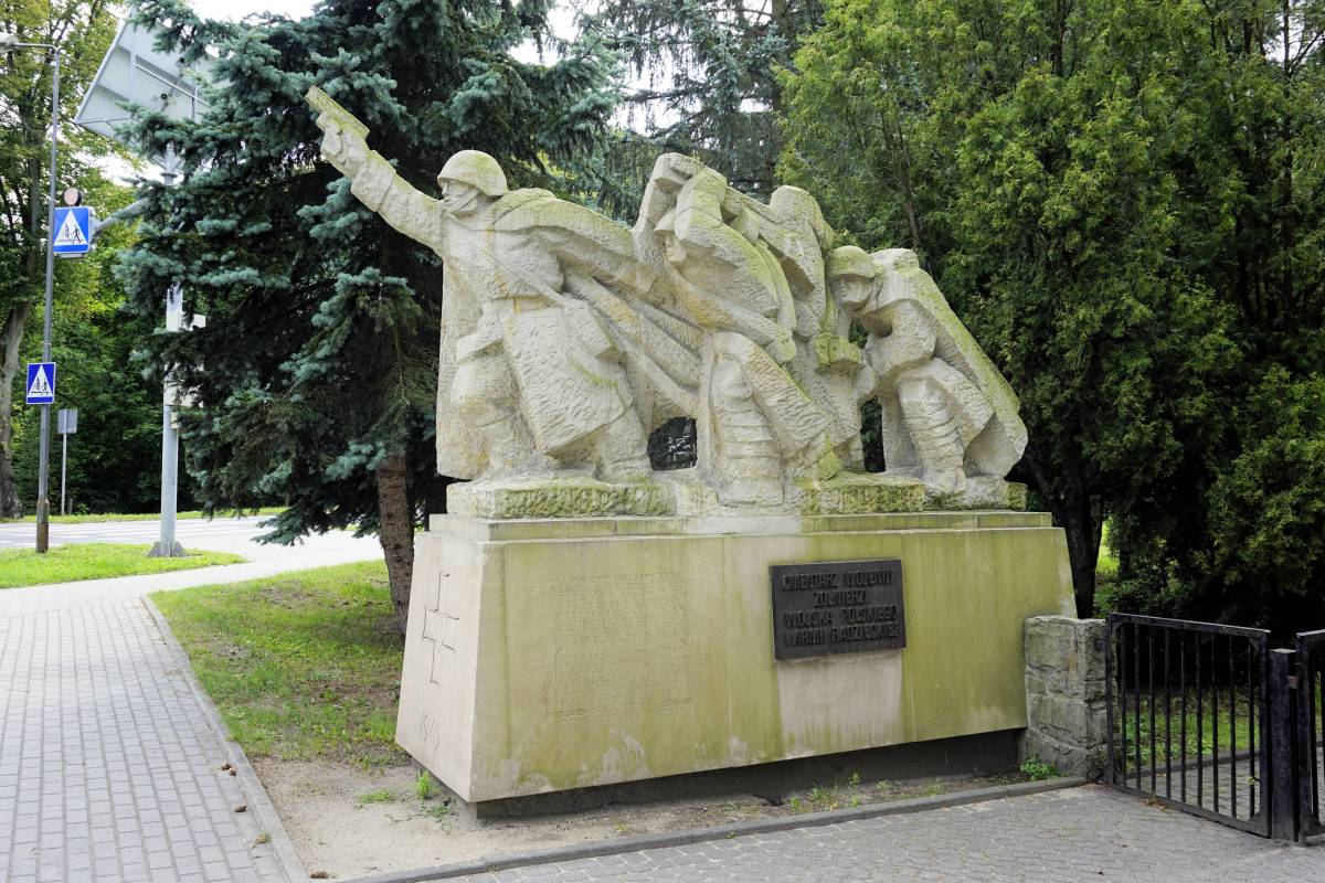Pomnik Zdobywców Wału Pomorskiego W Szczecinku